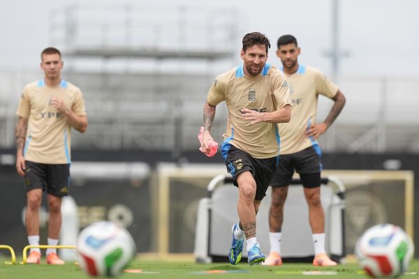 微豪配资 记者：梅西周一参加阿根廷队训练，与波多黎各一战不一定首发